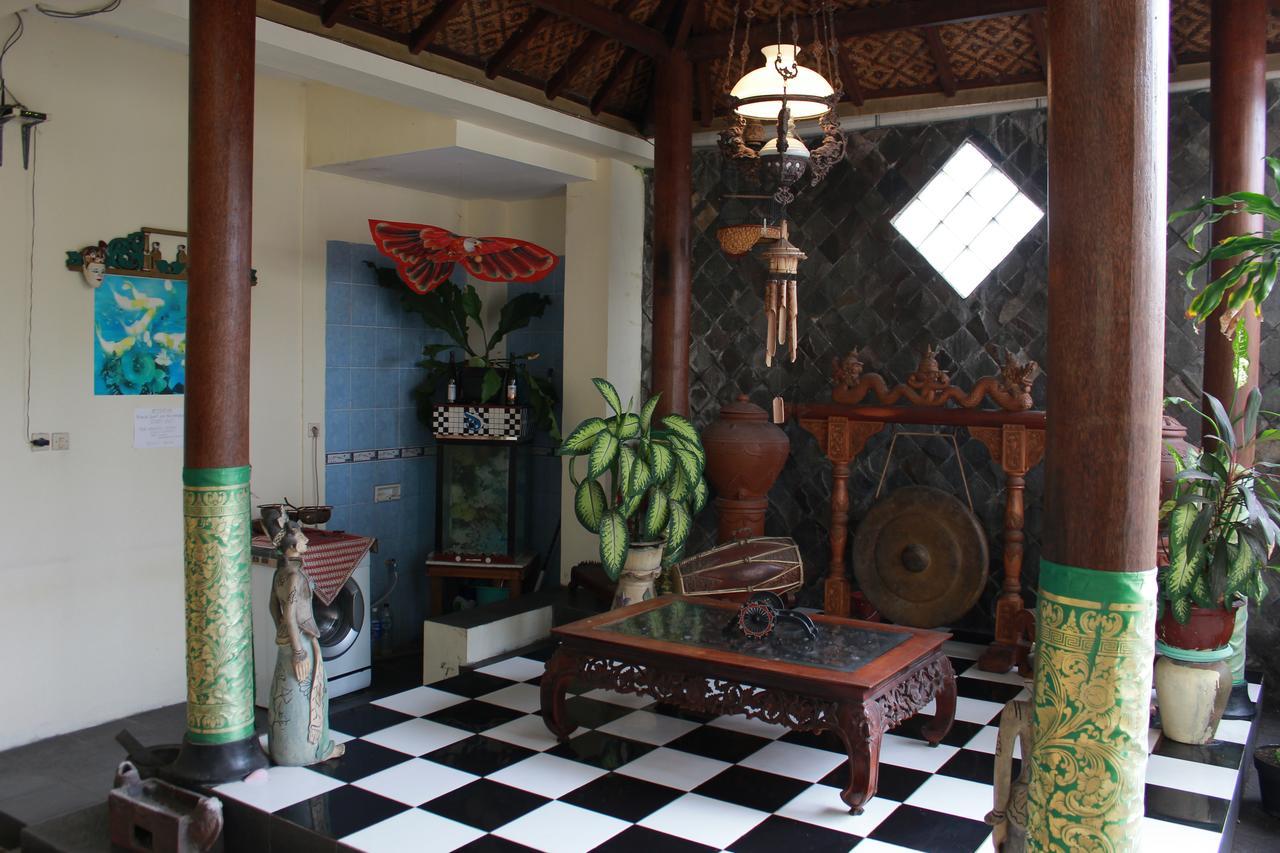 La Javanaise Home Stay Malioboro Джокякарта Екстериор снимка