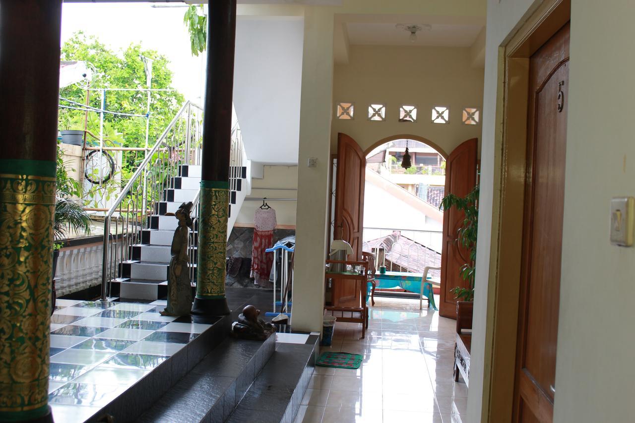 La Javanaise Home Stay Malioboro Джокякарта Екстериор снимка